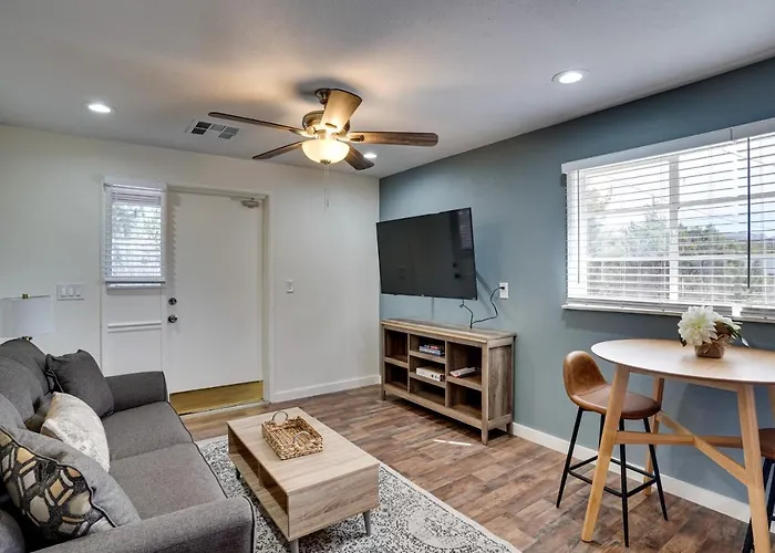 Apartment 3 Mi To Lovers Knoll Peaceful Gem With Patio