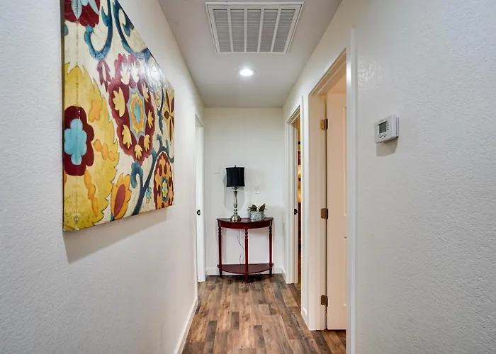 Apartment 3 Mi To Lovers Knoll Peaceful Gem With Patio